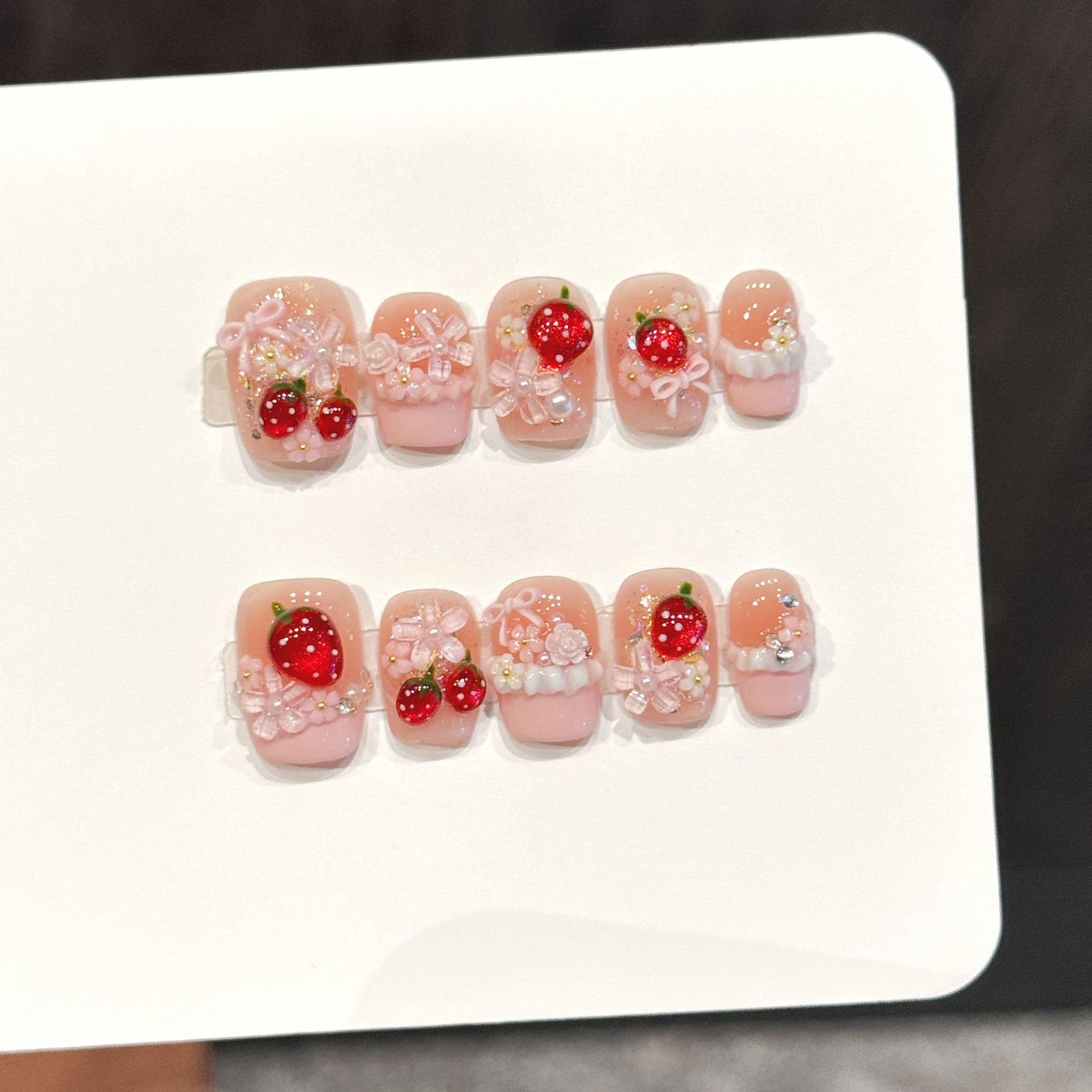 Nail Art Strawberry - 10개 귀여운 빨간 딸기 프레스온 네일